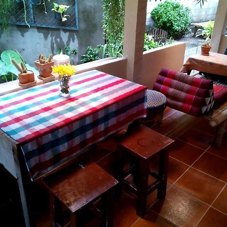 Twin House @ Tapae Hostel เชียงใหม่ ภายนอก รูปภาพ