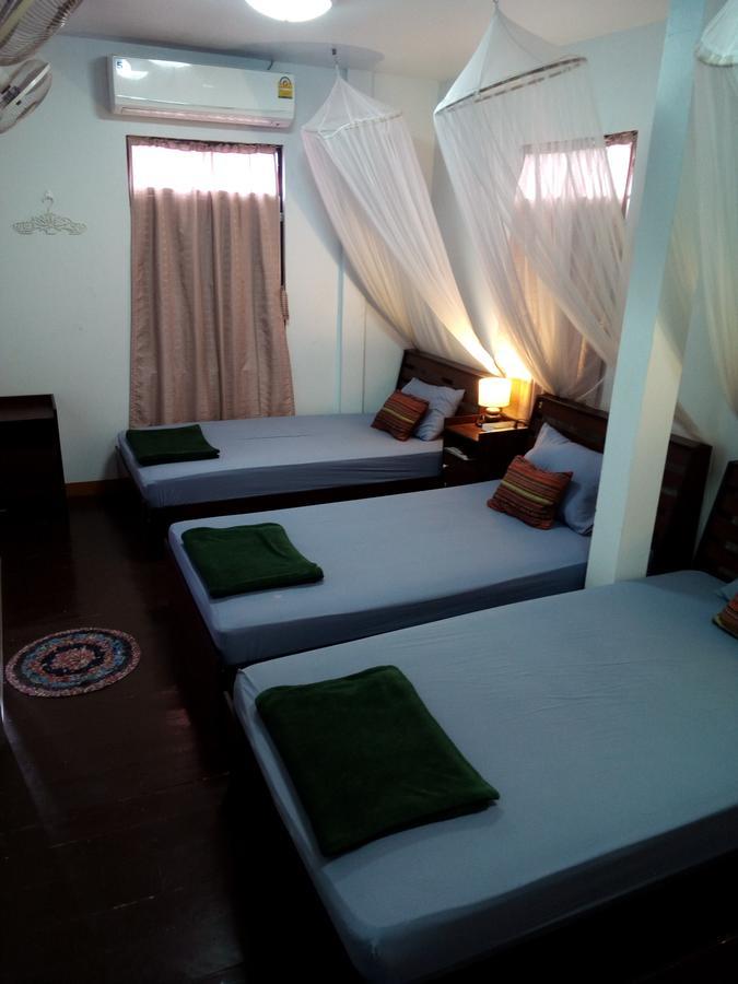 Twin House @ Tapae Hostel เชียงใหม่ ภายนอก รูปภาพ
