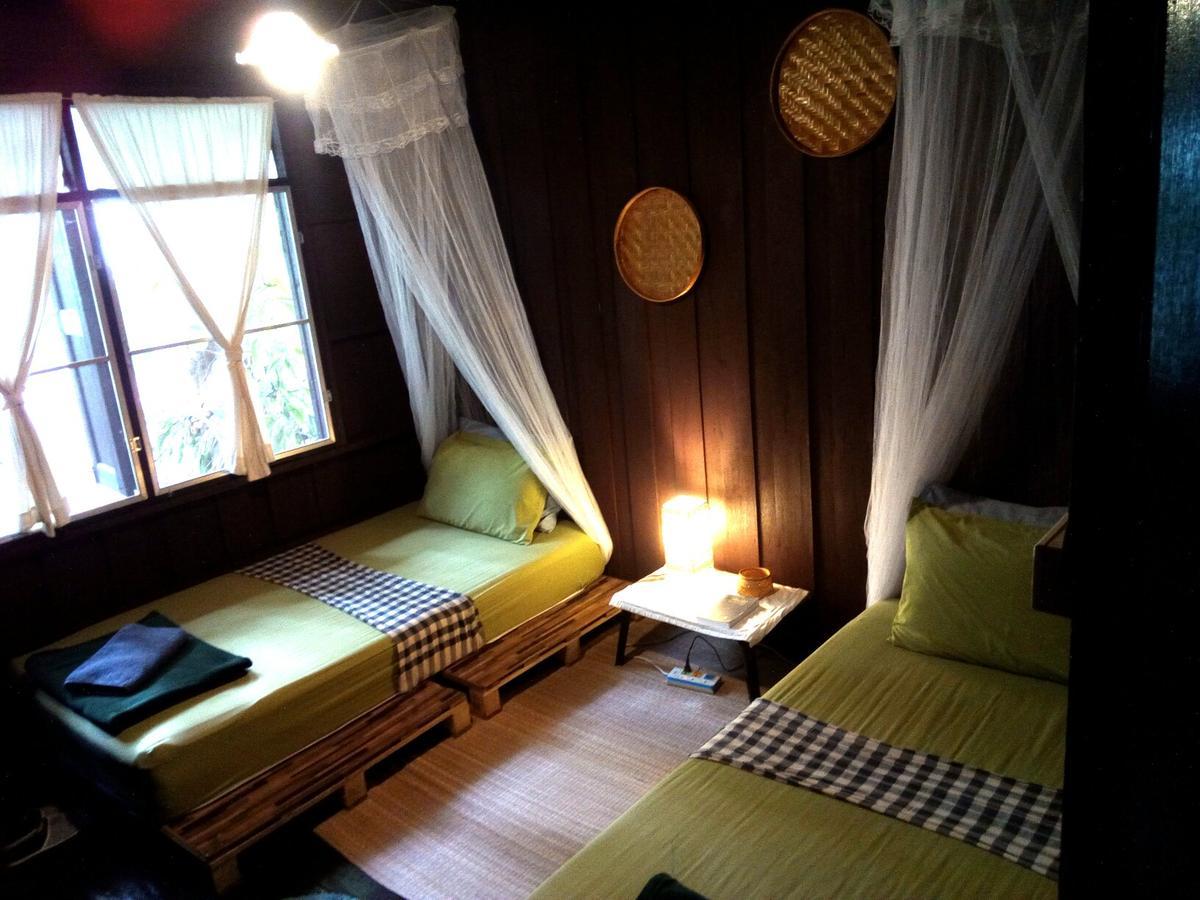 Twin House @ Tapae Hostel เชียงใหม่ ภายนอก รูปภาพ