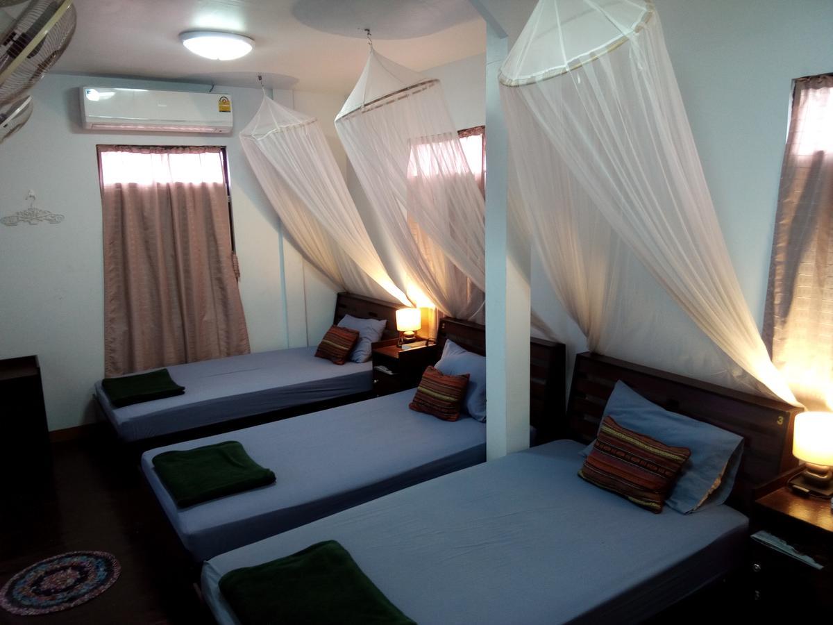 Twin House @ Tapae Hostel เชียงใหม่ ภายนอก รูปภาพ